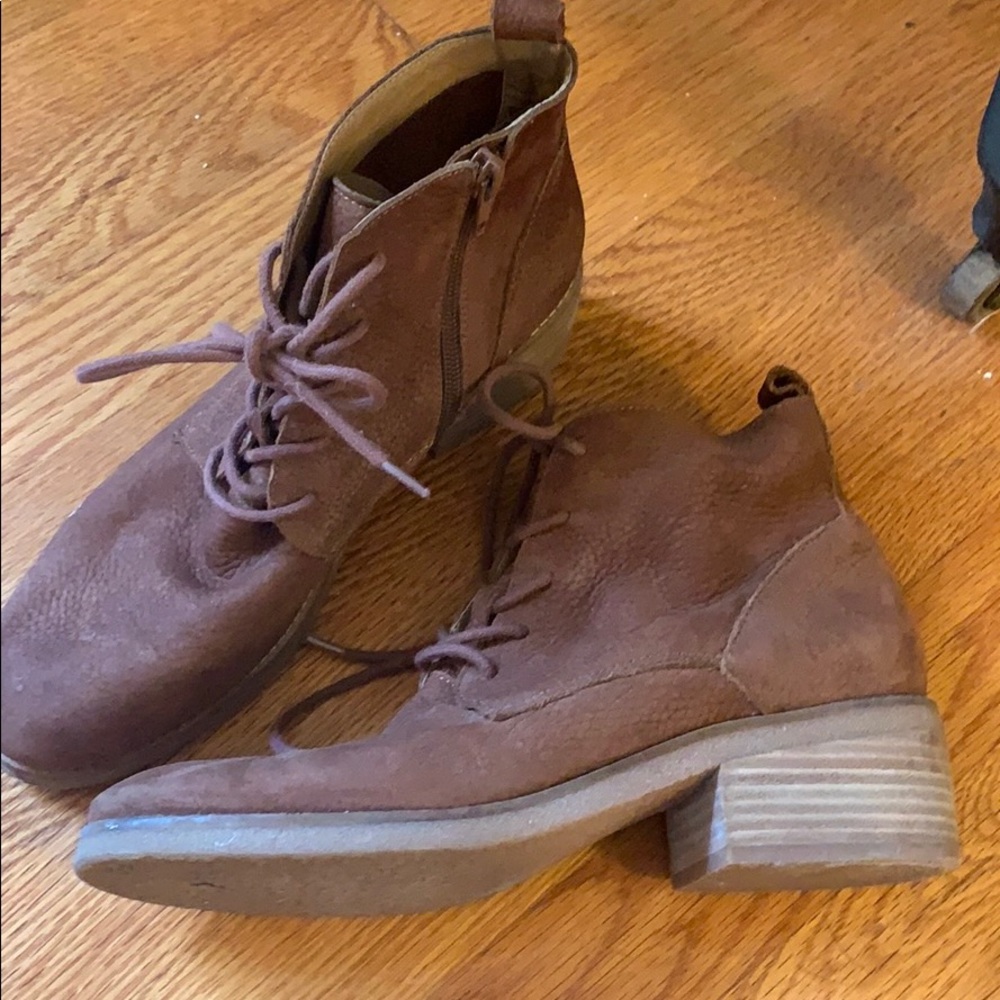 Barely worn Lucky Brand booties